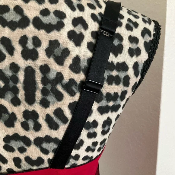 Cacique Red and Black Lace Bra - Picture 13 of 13